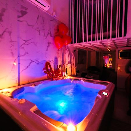 Villa Bono Jacuzzi & Spa Сен-Лоран-дю-Вар Екстериор снимка