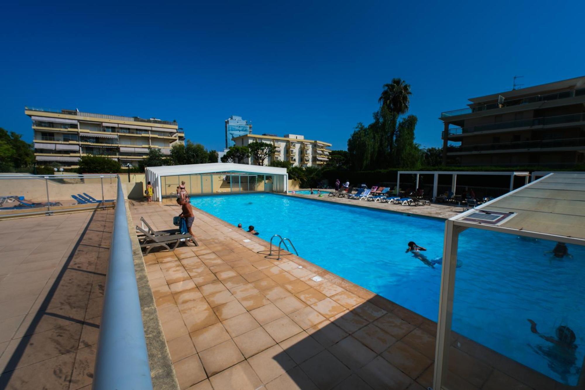 Villa Bono Jacuzzi & Spa Сен-Лоран-дю-Вар Екстериор снимка